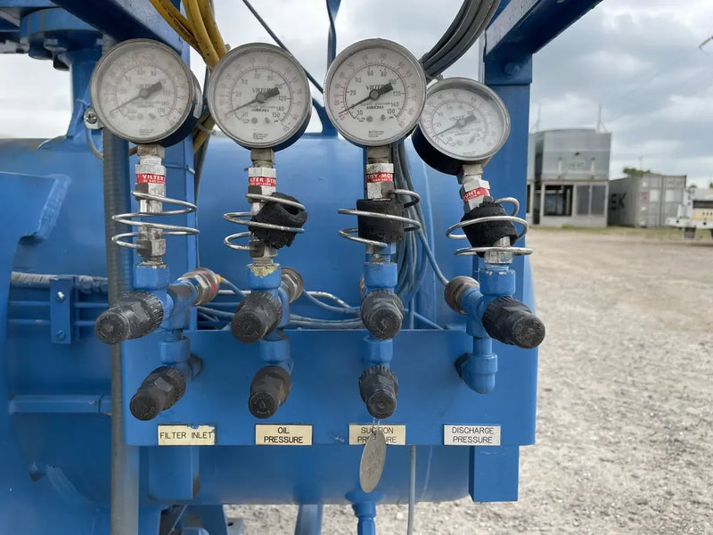 Rotary Screw Compressor Package (MISSING SCREW, 300 HP 460 V, Missing Control Panel)