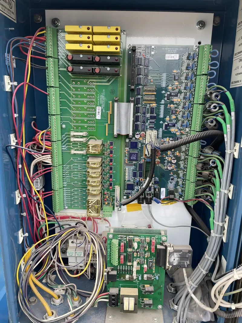 Rotary Screw Compressor Package (MISSING SCREW, 300 HP 460 V, Missing Control Panel)