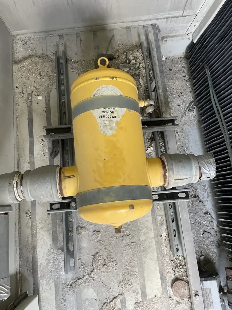 Torre de enfriamiento BAC FXV-L421 XR (30 toneladas nominales 1 unidad de torre)