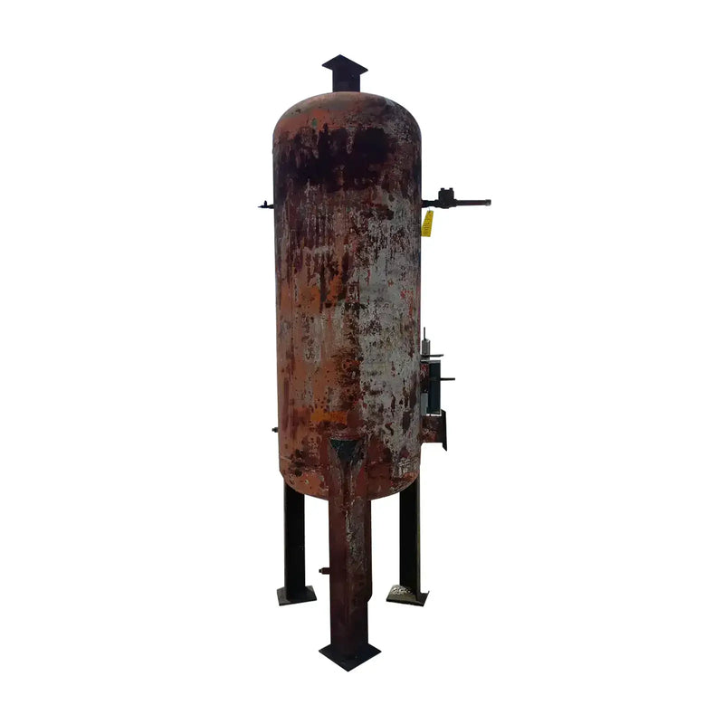Receptor de amoníaco vertical RECO (44 pulg. X 90 pulg. 785 galones)