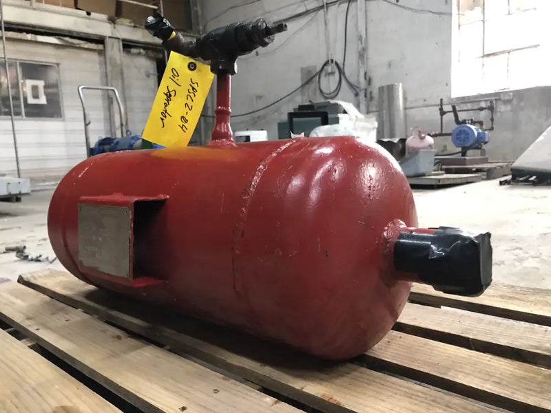 R&Y Horizontal Oil Separator (10in X 32in. 15 Gallons)