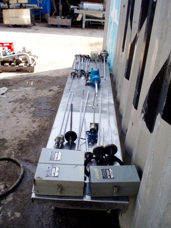 Stainless Steel Level Probes & Lumenite Level Controllers Not Specified 