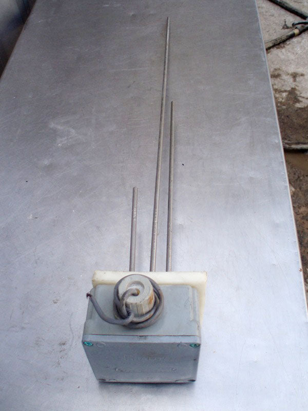 Stainless Steel Level Probes & Lumenite Level Controllers Not Specified 