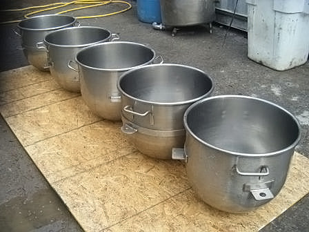 Stainless Steel Mixing Bowls- 60 Quart Not Specified 