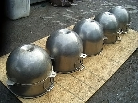 Stainless Steel Mixing Bowls- 60 Quart Not Specified 