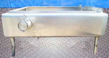 Stainless Steel Rectangular Balance Tank - 120 Gallons Genemco 