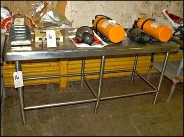 Stainless Steel Table Not Specified 