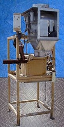 Thayer Bagger with Scale Thayer 