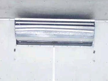 Thermo King Corporation Electric/Diesel Refrigerated Box Thermo King 