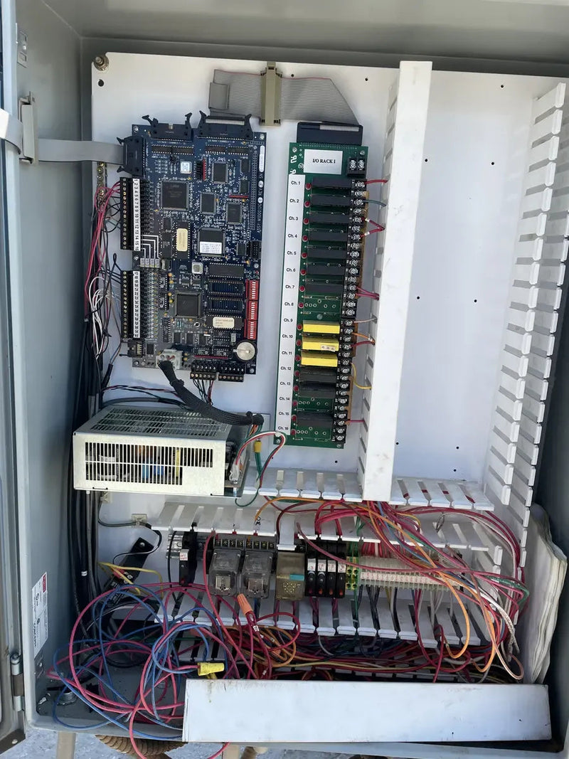 Howden WRVI255 Rotary Screw Compressor Package (Howden WRVI255, 200 HP 460 V, M&M Micro Control Panel)