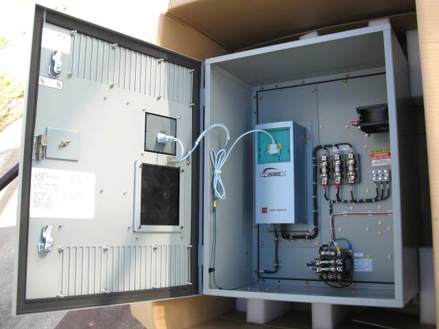 Unused Cutler-Hammer SV9000 Series Adjustable Frequency Drive - 5 HP Cutler Hammer 