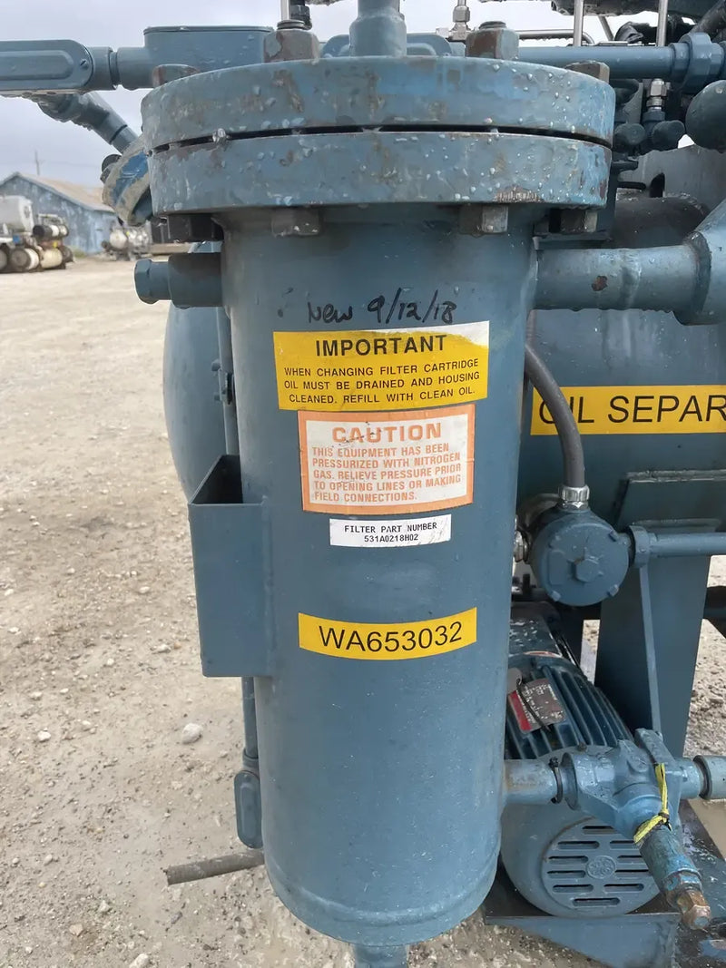 Paquete de compresor de tornillo rotativo Frick RWB-II-60 (Frick TDSH163S, 200 HP 460 V, panel de micro control Johnson Controls)