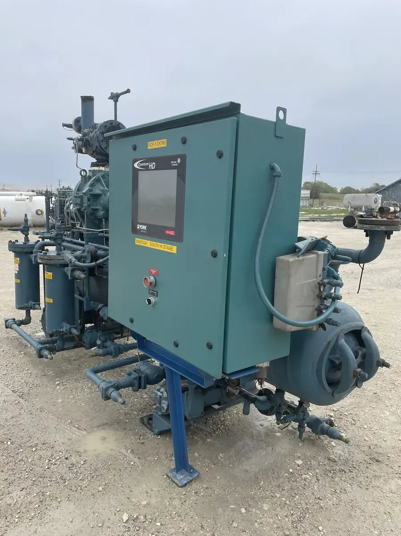 Paquete de compresor de tornillo rotativo Frick RWB-II-60 (Frick TDSH163S, 200 HP 460 V, panel de micro control Johnson Controls)