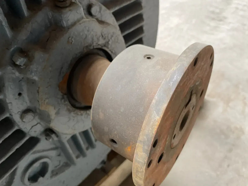 Paquete de compresor de tornillo rotativo (2018DLR3VOFOEM, 450 HP 4160 V, FALTA MICRO PANEL)