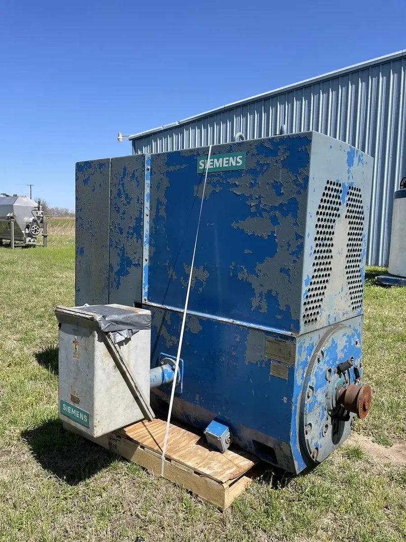 Siemens Screw Compessor Motor (450 HP, 3570 RPM, 4160 V)